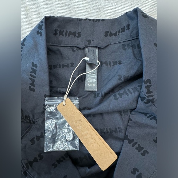 NWT Skims Spa Button Up Sleep Top size S - Picture 7 of 7